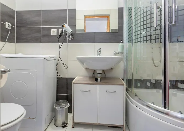 1 Bedroom Stunning In Cres