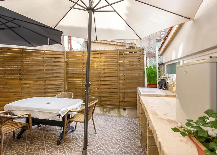 1 Bedroom Stunning In