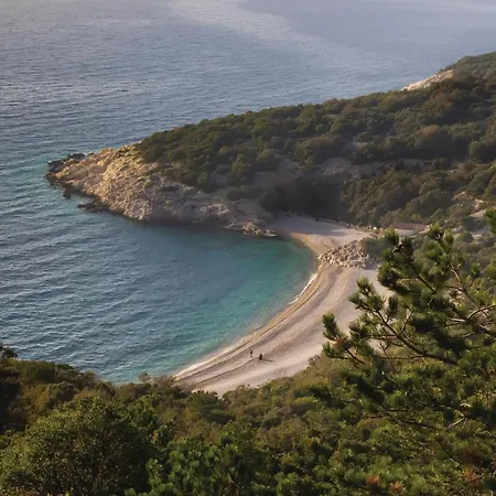1 Bedroom Amazing Apartment In Cres *