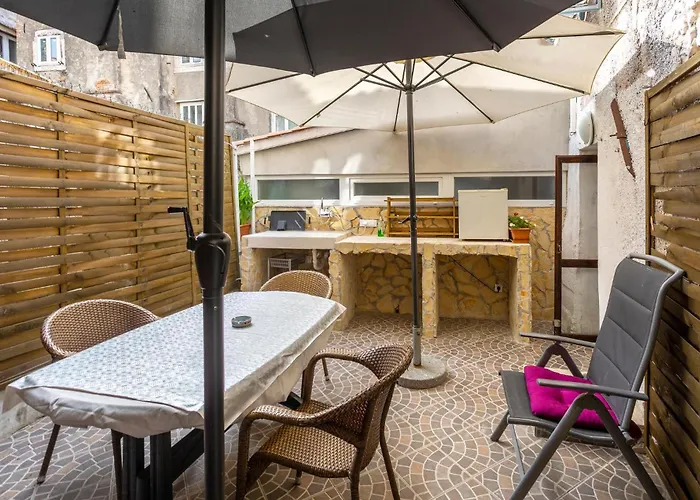 1 Bedroom Stunning In Cres