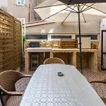Lovely Apartment In Cres With Wifi Apartamento